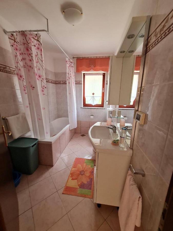 Apartment Ornela 乌马格 外观 照片